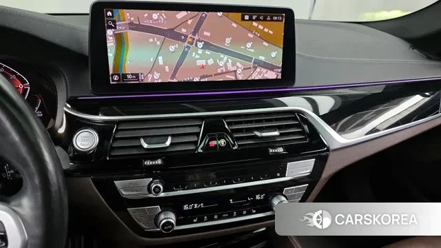 BMW 5 Series (G30) 2021 Черный из Кореи, фото 5