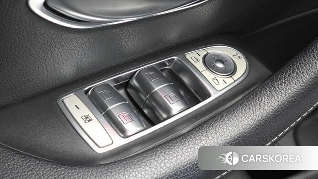 Mercedes-Benz E-Class W213 2018 Белый из Кореи, фото 5