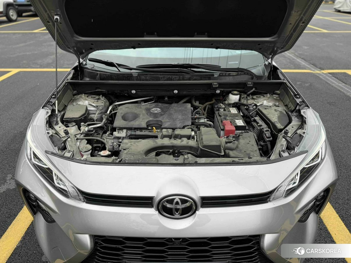 Toyota Wildlander 2023 Серебристо-серый из Китая, фото 5