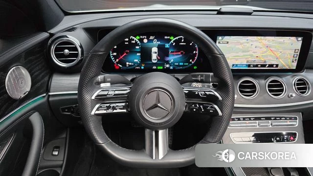 Mercedes-Benz E-Class W213 2022 Белый из Кореи, фото 5
