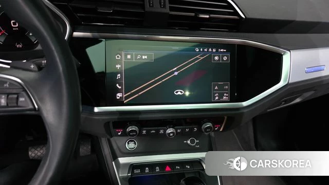 Audi Q3 (F3) 2023 Черный из Кореи, фото 5