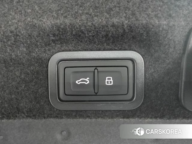 Audi A6 (C9) 2026 Черный из Кореи, фото 5