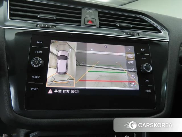 Volkswagen Tiguan second Generation 2020 Белый из Кореи, фото 5