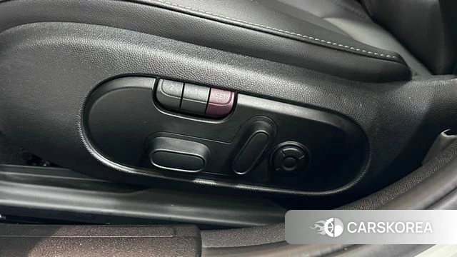 Mini Cooper Clubman 2023 Белый из Кореи, фото 5