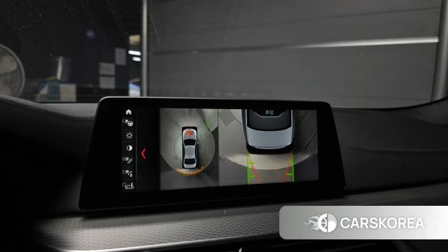 BMW 5 Series (G30) 2018 Белый из Кореи, фото 5