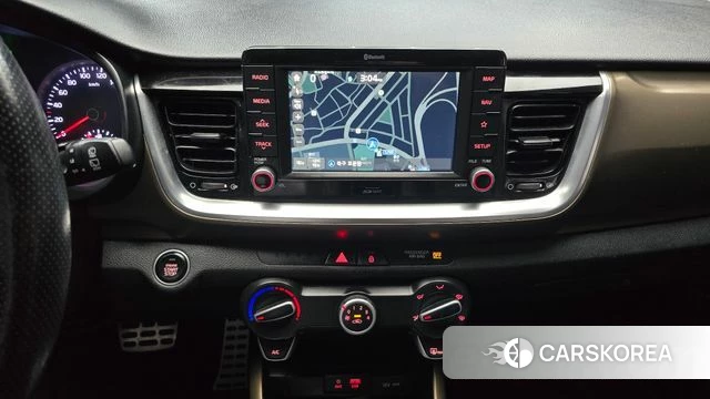 Kia Stonic 2018 Белый из Кореи, фото 5