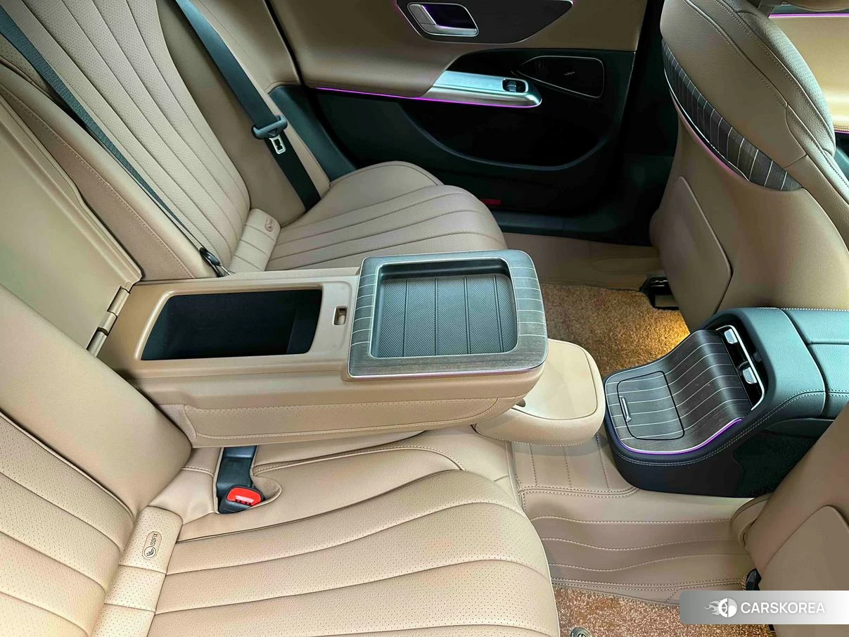Mercedes-Benz E-Class 2024 Черный из Китая, фото 5