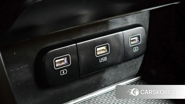 Kia Carnival 4th generation 2022 Серебряный из Кореи, фото 5
