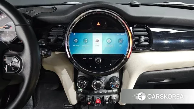 Mini Cooper 2021 Жемчужный цвет из Кореи, фото 5