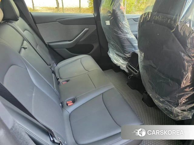 Tesla Model Y 2026 Черный двухцветный из Кореи, фото 5