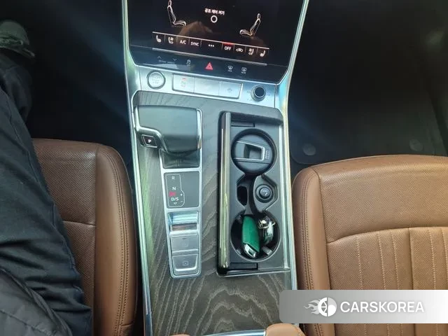 Audi A6 (C8) 2020 Белый из Кореи, фото 5