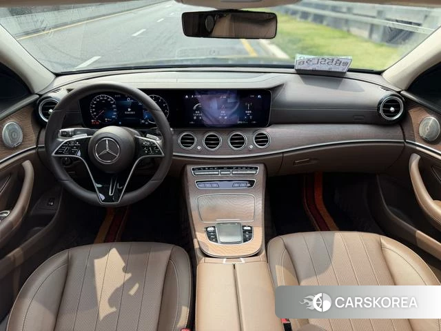 Mercedes-Benz E-Class 2023 Черный из Китая, фото 6