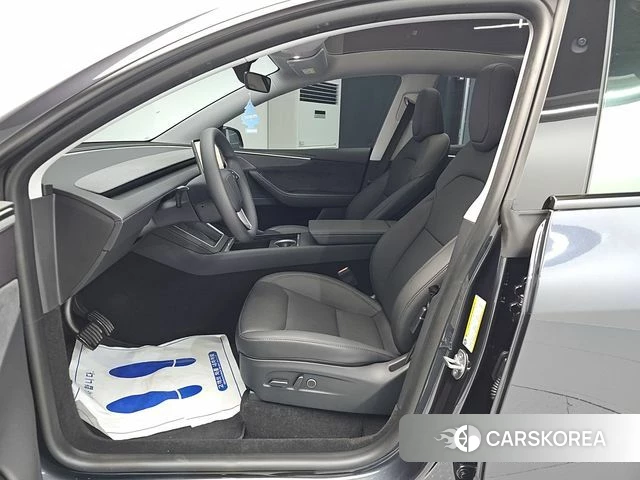 Tesla Model Y 2025 Серый из Кореи, фото 6