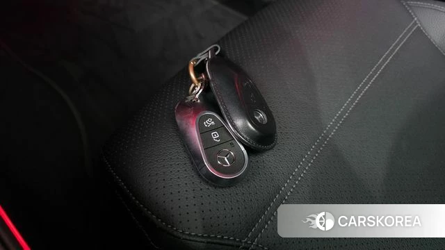 Mercedes-Benz C-Class W206 2025 Черный из Кореи, фото 6