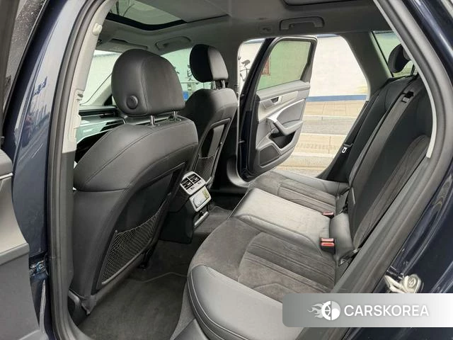 Audi A6 2021 Черный из Китая, фото 6