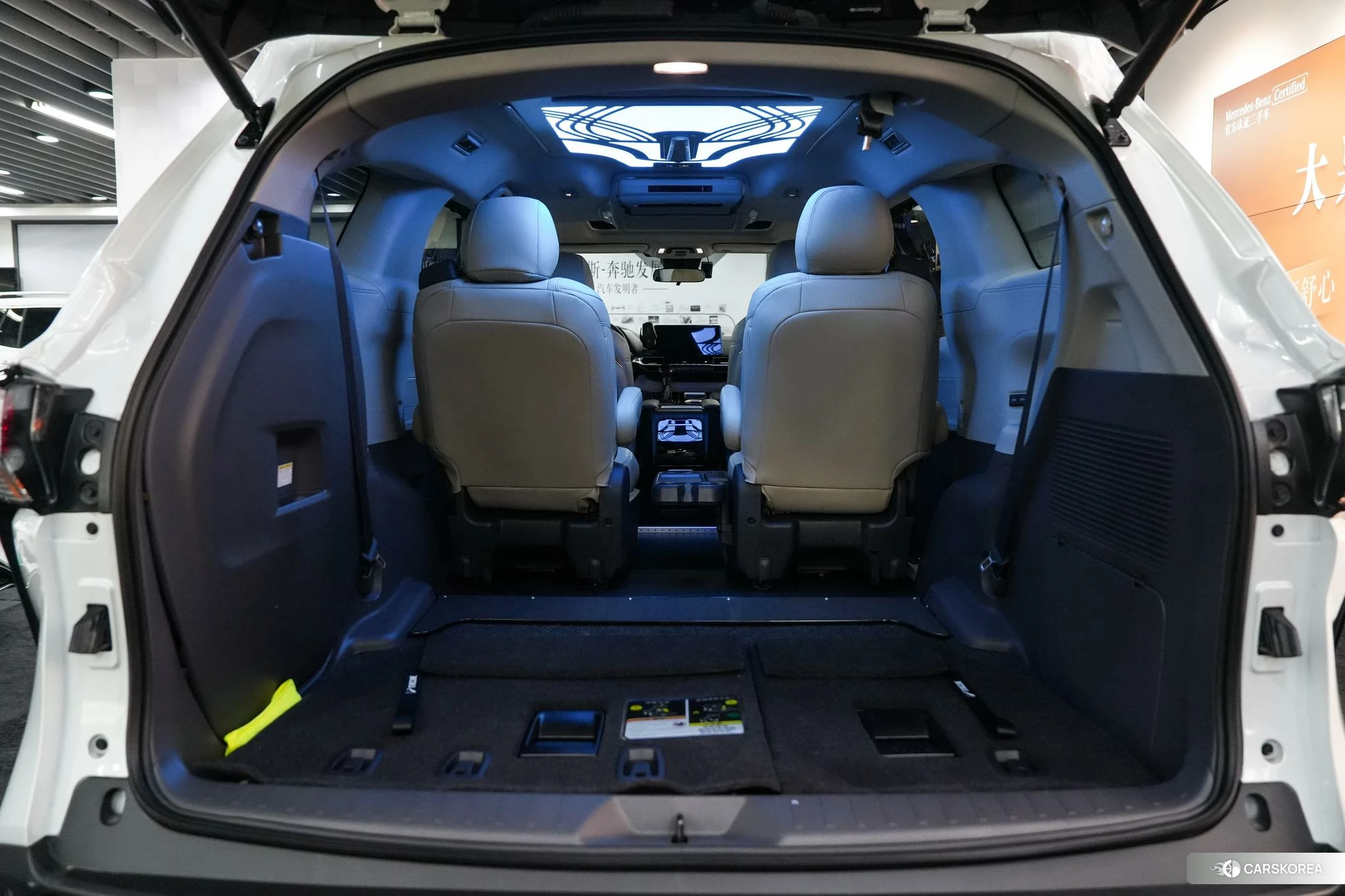 Toyota Sienna 2024 Белый из Китая, фото 6