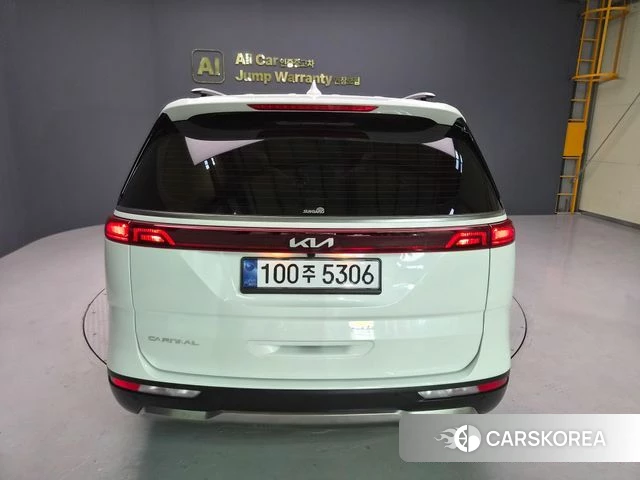 Kia Carnival 4th generation 2023 Белый из Кореи, фото 6