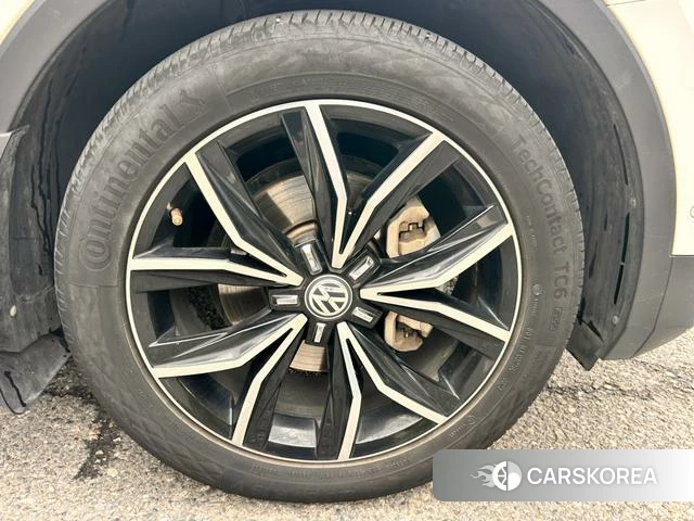 Volkswagen Tiguan L 2021 Белый из Китая, фото 6