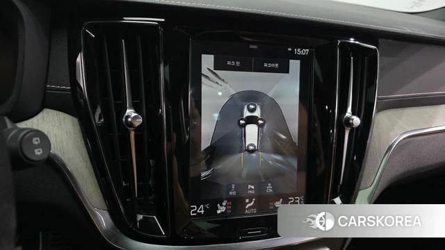 Volvo V60 Cross-Country 2nd Generation 2019 Белый из Кореи, фото 6