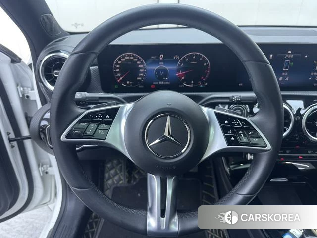 Mercedes-Benz A-Class 2023 Белый из Китая, фото 6