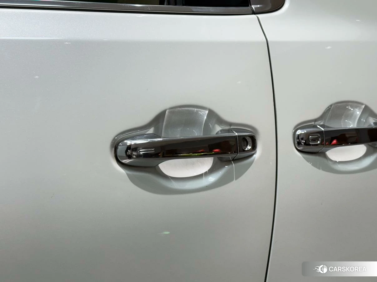 Toyota Alphard 2021 Белый из Китая, фото 6