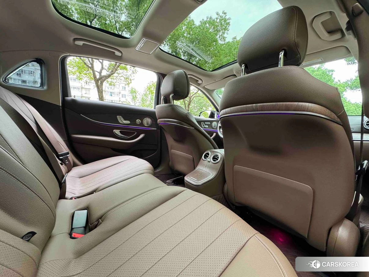 Mercedes-Benz E-Class 2022 Черный из Китая, фото 6