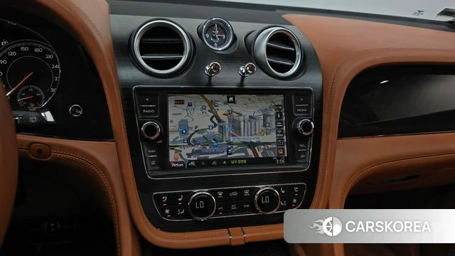 Bentley Bentayga 2018 Черный из Кореи, фото 6