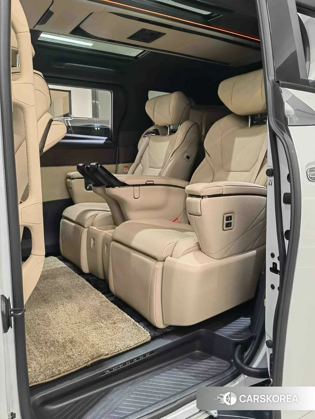 Toyota Alphard 2025 Белый из Китая, фото 6
