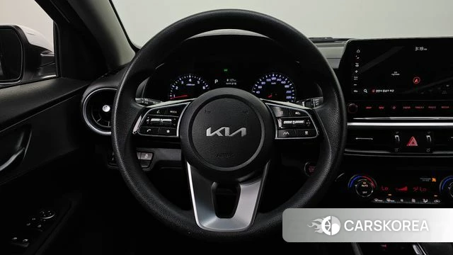 Kia The New K3 2nd generation 2021 Белый из Кореи, фото 6