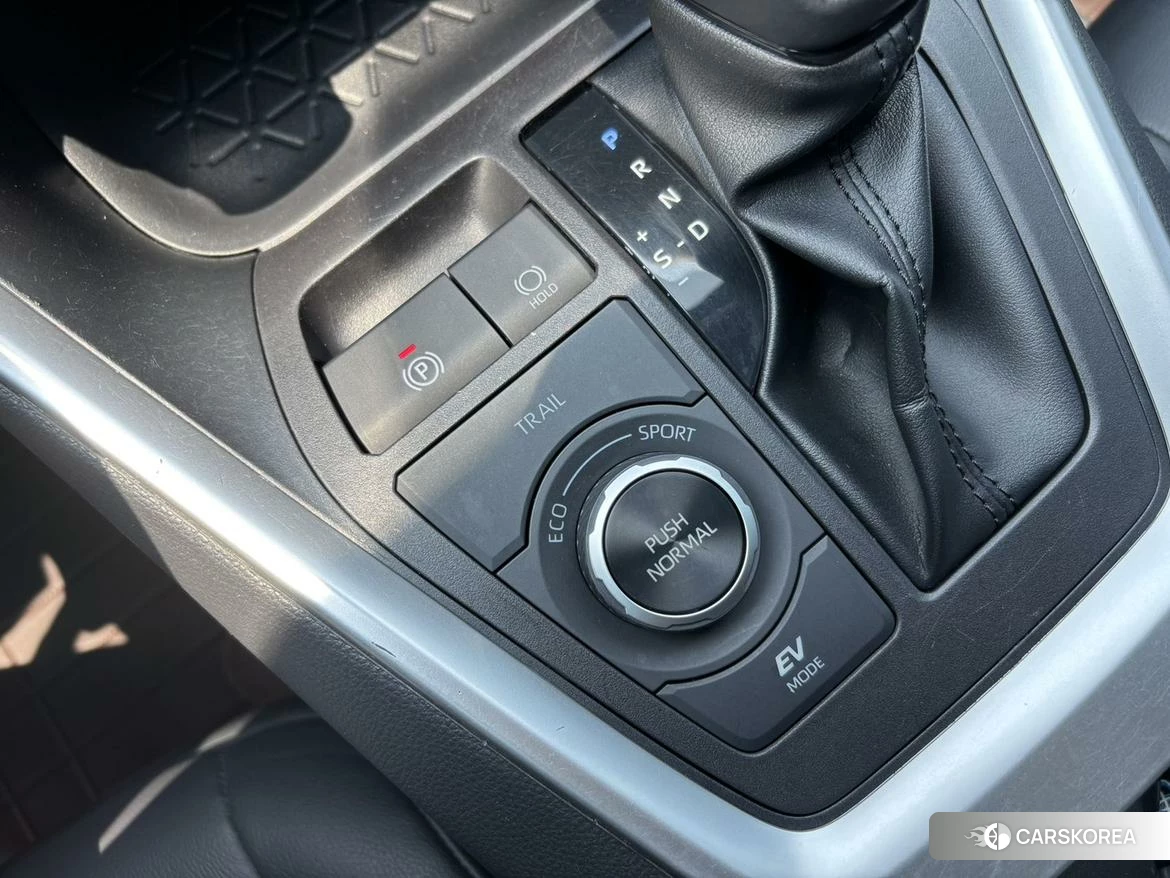 Toyota RAV4 2021 Черный из Китая, фото 6