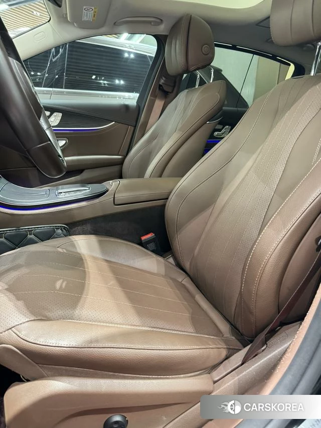 Mercedes-Benz E-Class 2024 Черный из Китая, фото 6
