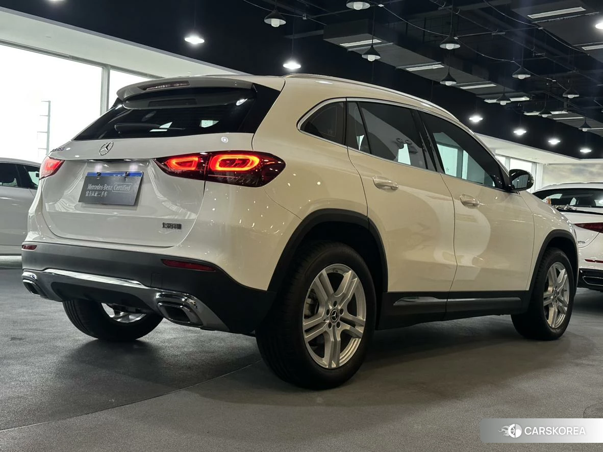 Mercedes-Benz GLA 2023 Белый из Китая, фото 6