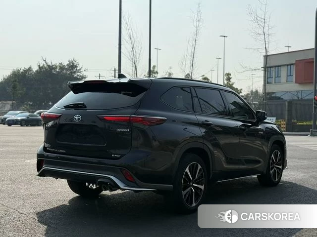 Toyota Crown 2023 Черный из Китая, фото 6