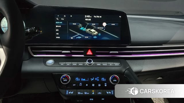 Hyundai The New Avante (CN7) 2023 Светло-серебряный цвет из Кореи, фото 6