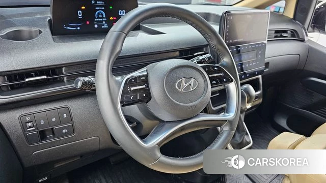 Hyundai Staria 2021 Серебряный из Кореи, фото 6