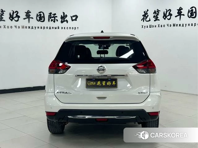 Nissan X-Trail 2021 Белый из Китая, фото 6