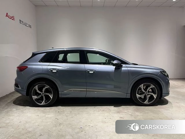 Audi Q4 2025 Синий из Китая, фото 6