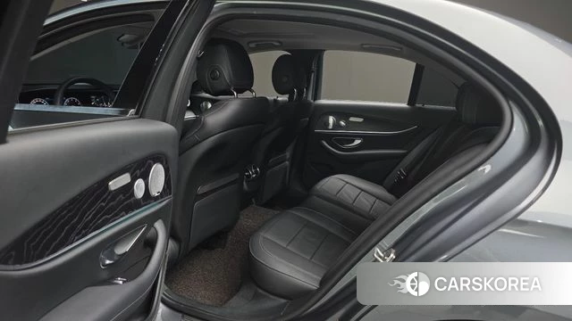 Mercedes-Benz E-Class W213 2019 Серый из Кореи, фото 6