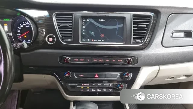 Kia The New Carnival 2018 Белый из Кореи, фото 6