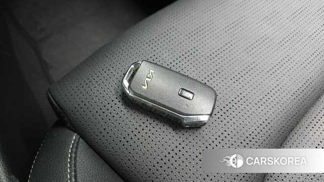 Kia The New K3 2nd generation 2023 Черный из Кореи, фото 6