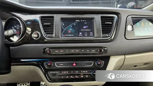 Kia The New Carnival 2018 Серый из Кореи, фото 6