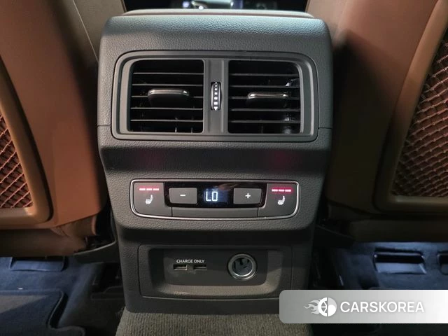Audi Q5 (FY) 2024 Белый из Кореи, фото 6