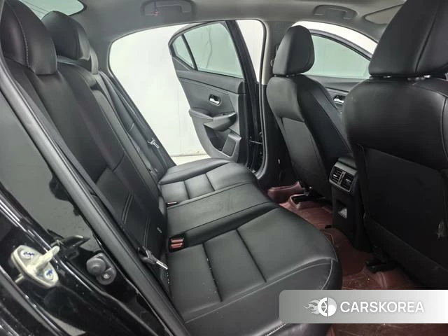 Nissan Sylphy 2023 Черный из Китая, фото 6