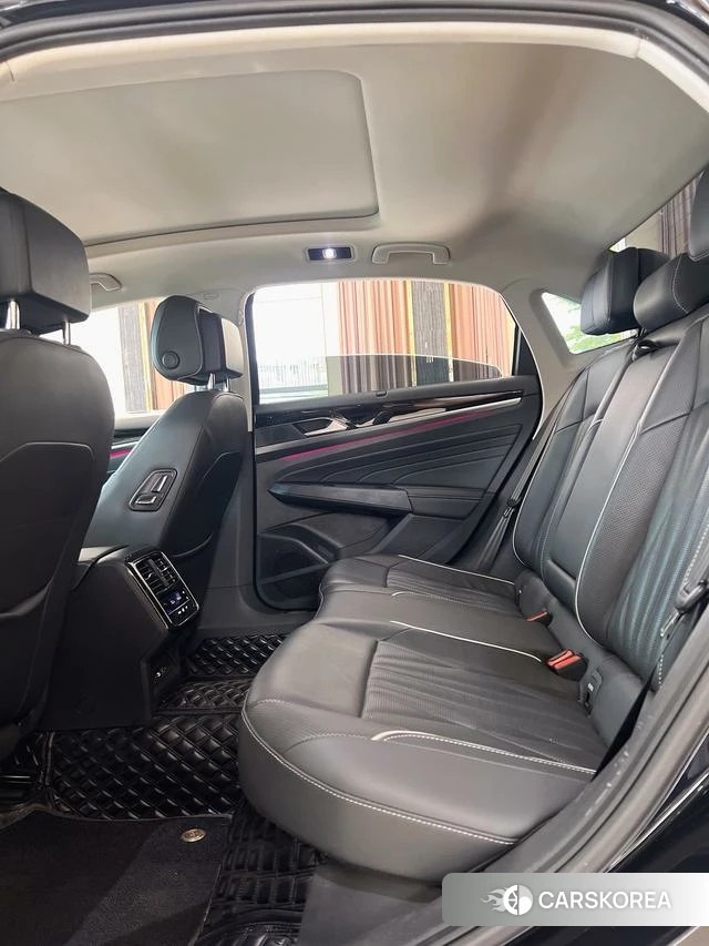 Volkswagen Passat 2023 Черный из Китая, фото 6