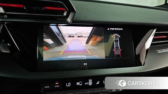 Audi RS3 (8Y) 2026 Светло-серебряный цвет из Кореи, фото 6