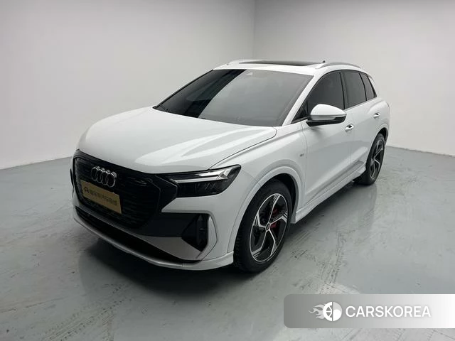Audi Q4 2022 Белый из Китая, фото 6