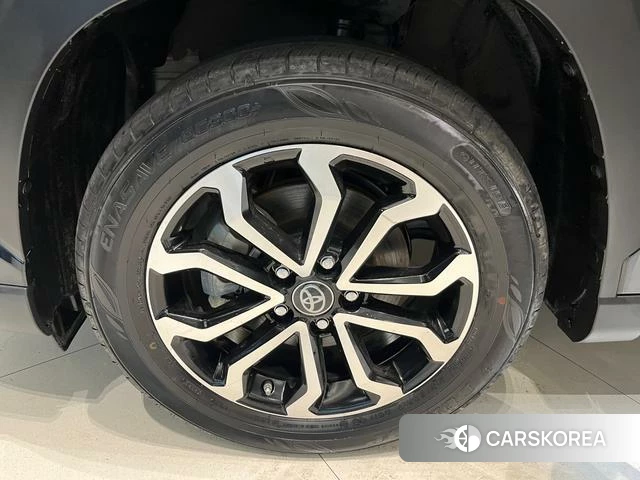 Toyota Frontlander 2023 Черный из Китая, фото 6
