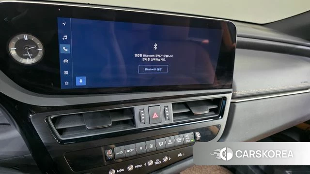 Lexus ES300h 7th generation 2025 Песочный из Кореи, фото 6