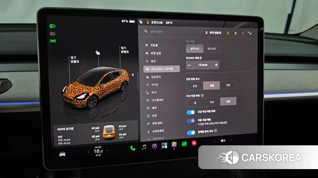 Tesla Model Y 2024 Серебряный из Кореи, фото 6