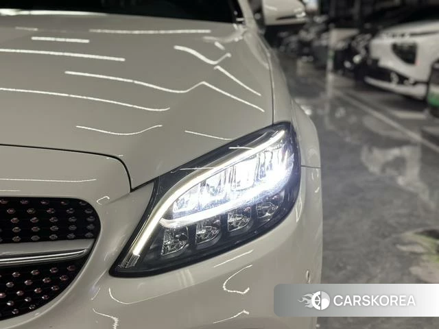 Mercedes-Benz C-class 2021 Белый из Китая, фото 6